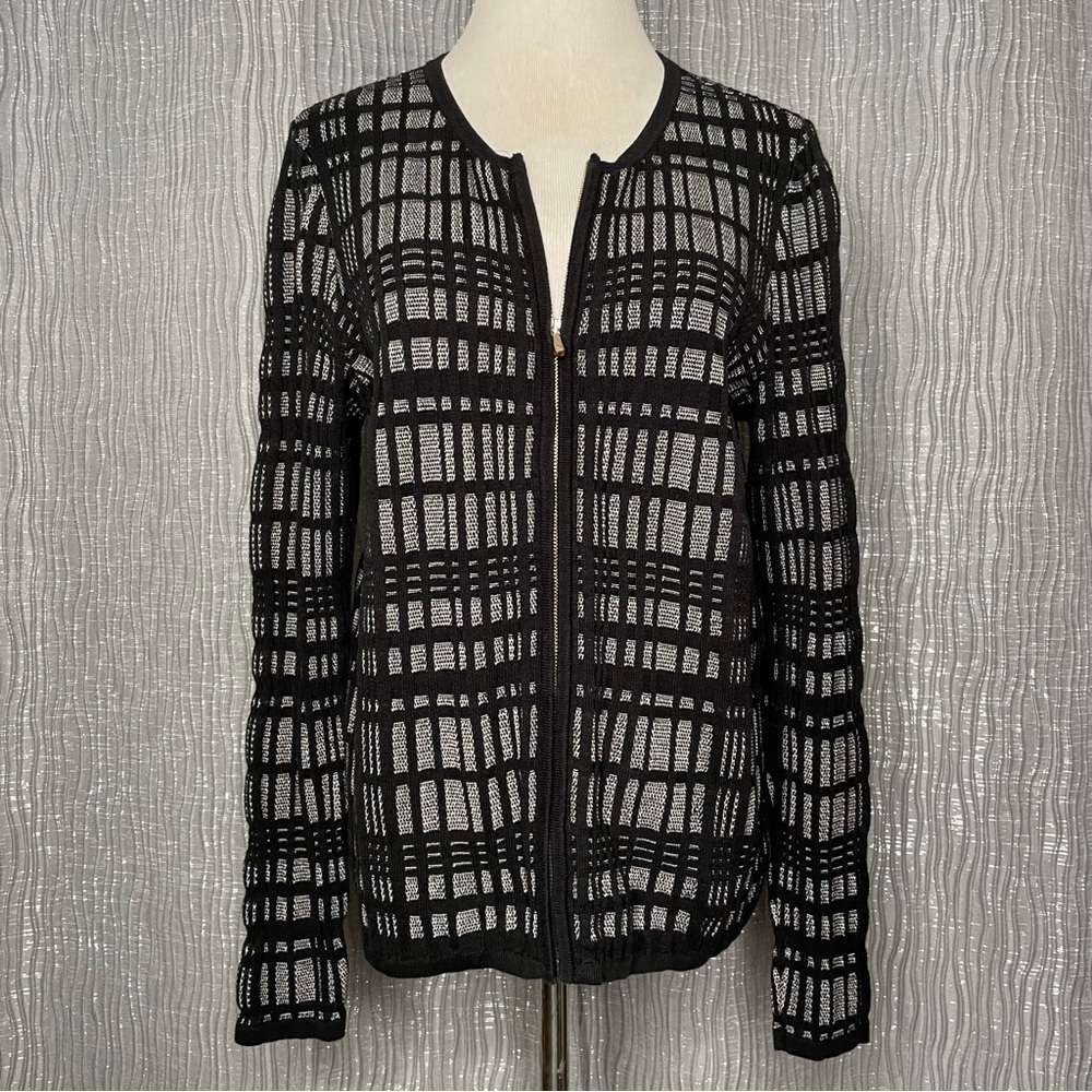 Ann Taylor zip front knit. NWOT
